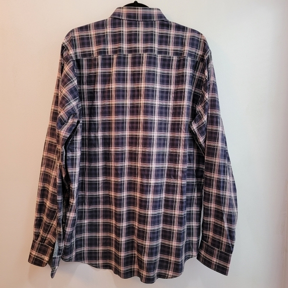 Bugatchi  Classic Fit Button Down Collar Shirt - Picture 2 of 6